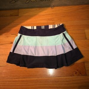 Lululemon 4 Skirt Pace Rival Striped sz 6